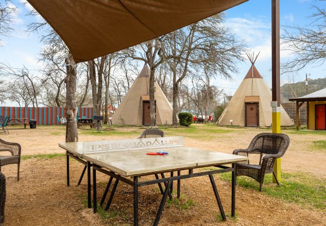 House in New Braunfels - Tipi 2 - Deer Run House in New Braunfels - Tipi 2 - Deer Run