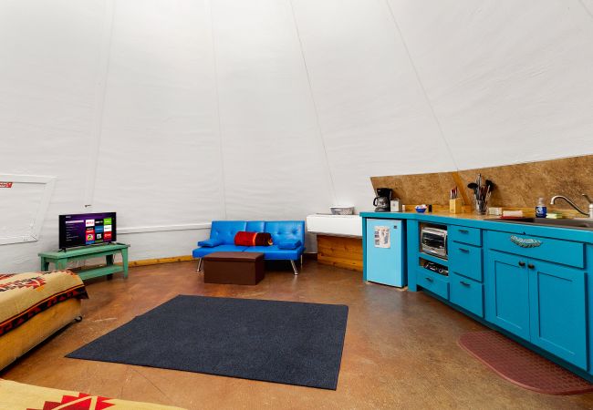 House in New Braunfels - Tipi 6 - Sitting Bull House in New Braunfels - Tipi 6 - Sitting Bull