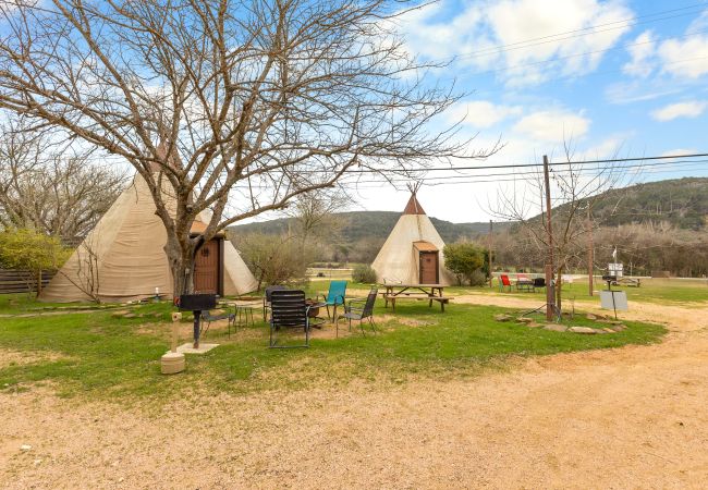 House in New Braunfels - Tipi 6 - Sitting Bull House in New Braunfels - Tipi 6 - Sitting Bull