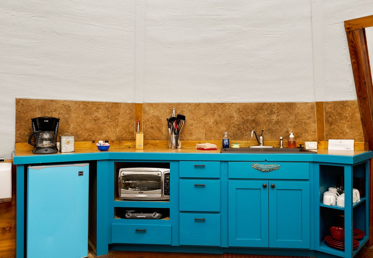 vacation rentals cabins teepees glamping