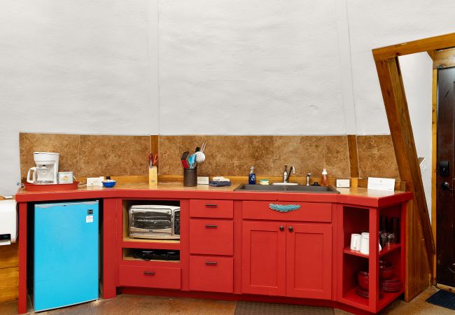 House in New Braunfels - Tipi 1 - Sweet Grass House in New Braunfels - Tipi 1 - Sweet Grass