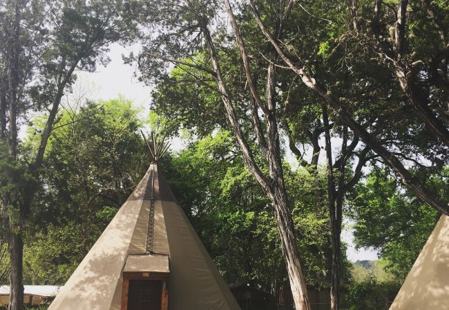House in New Braunfels - Tipi 1 - Sweet Grass House in New Braunfels - Tipi 1 - Sweet Grass
