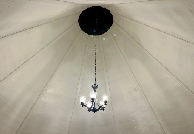 House in New Braunfels - Tipi 8 - Rising Moon House in New Braunfels - Tipi 8 - Rising Moon