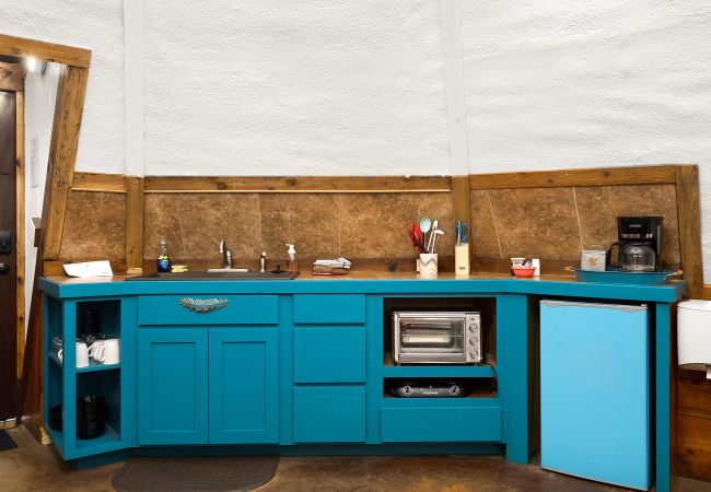 House in New Braunfels - Tipi 4 - Red Cloud House in New Braunfels - Tipi 4 - Red Cloud