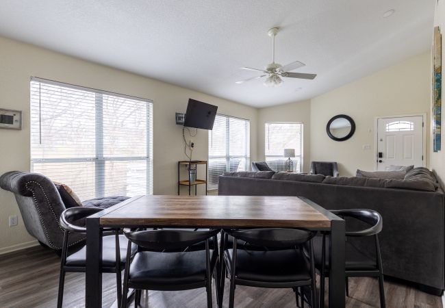 House in New Braunfels - Air Haus LITE House in New Braunfels - Air Haus LITE