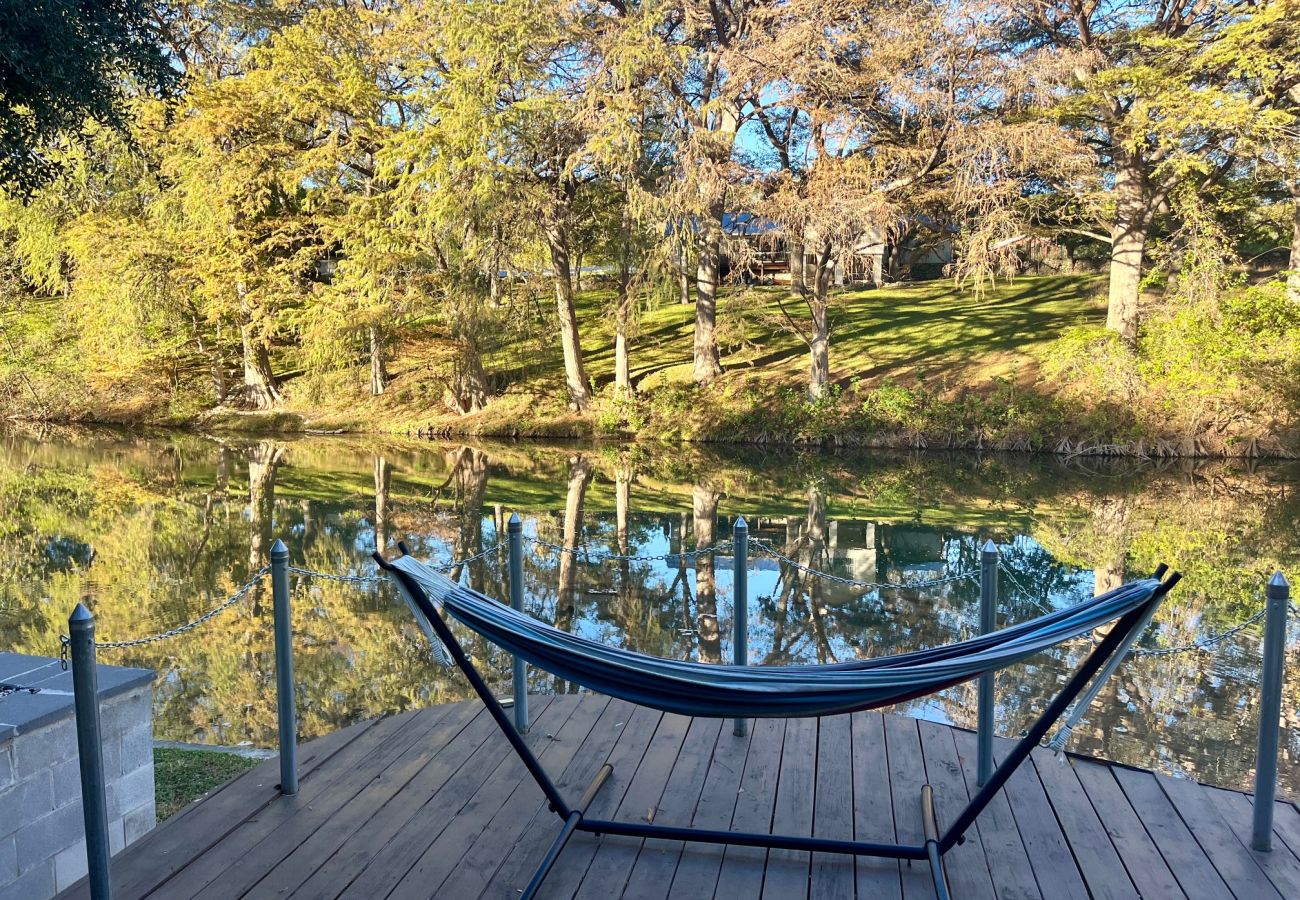 New Braunfels family cabin