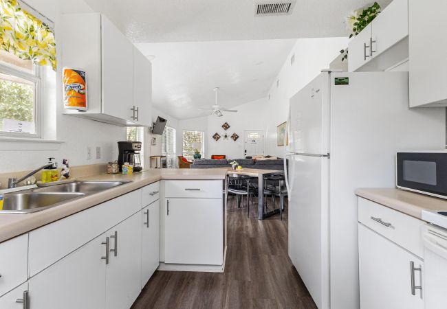 House in New Braunfels - Earth Haus LITE House in New Braunfels - Earth Haus LITE