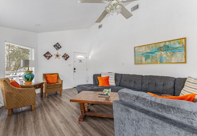 House in New Braunfels - Earth Haus LITE House in New Braunfels - Earth Haus LITE