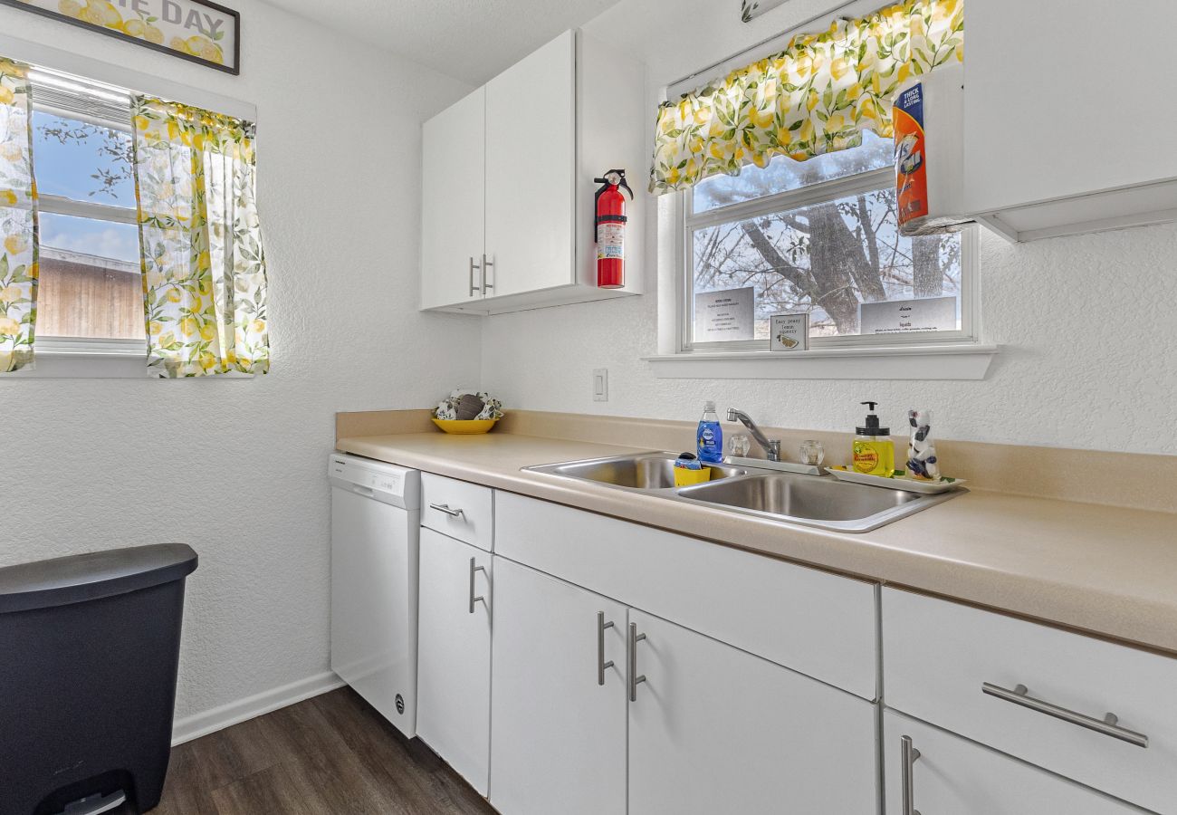 House in New Braunfels - Earth Haus LITE