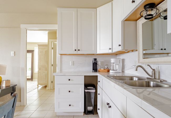 House in Seguin - Elm Street Cottage House in Seguin - Elm Street Cottage