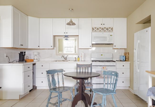 House in Seguin - Elm Street Cottage House in Seguin - Elm Street Cottage