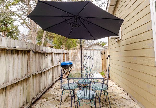 House in Seguin - Elm Street Cottage House in Seguin - Elm Street Cottage