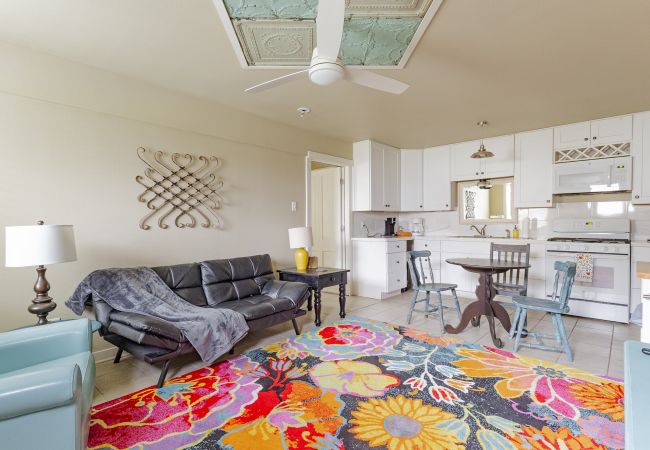 House in Seguin - Elm Street Cottage House in Seguin - Elm Street Cottage