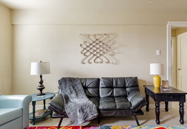 House in Seguin - Elm Street Cottage House in Seguin - Elm Street Cottage