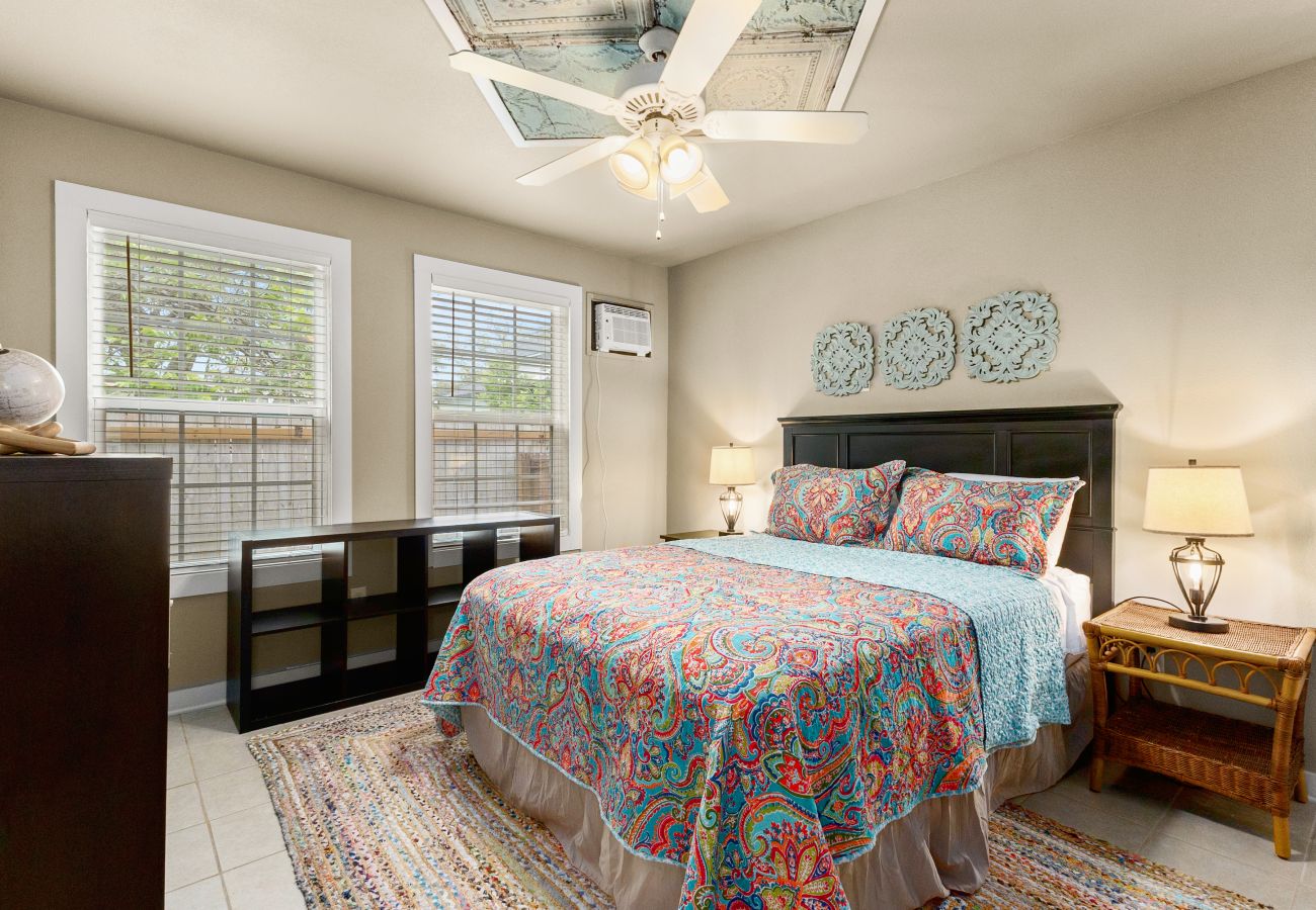 Light & bright bedroom