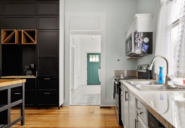 House in Seguin - Ellie Marie House LITE House in Seguin - Ellie Marie House LITE