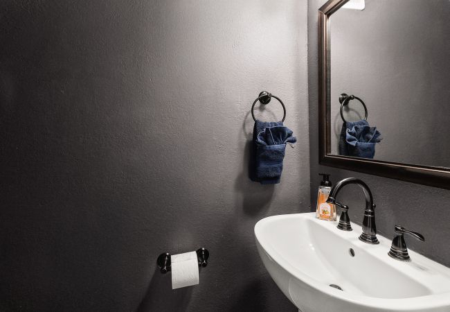 House in Seguin - The Bowie Grand - Historic Comfort in Seguin House in Seguin - The Bowie Grand - Historic Comfort in Seguin