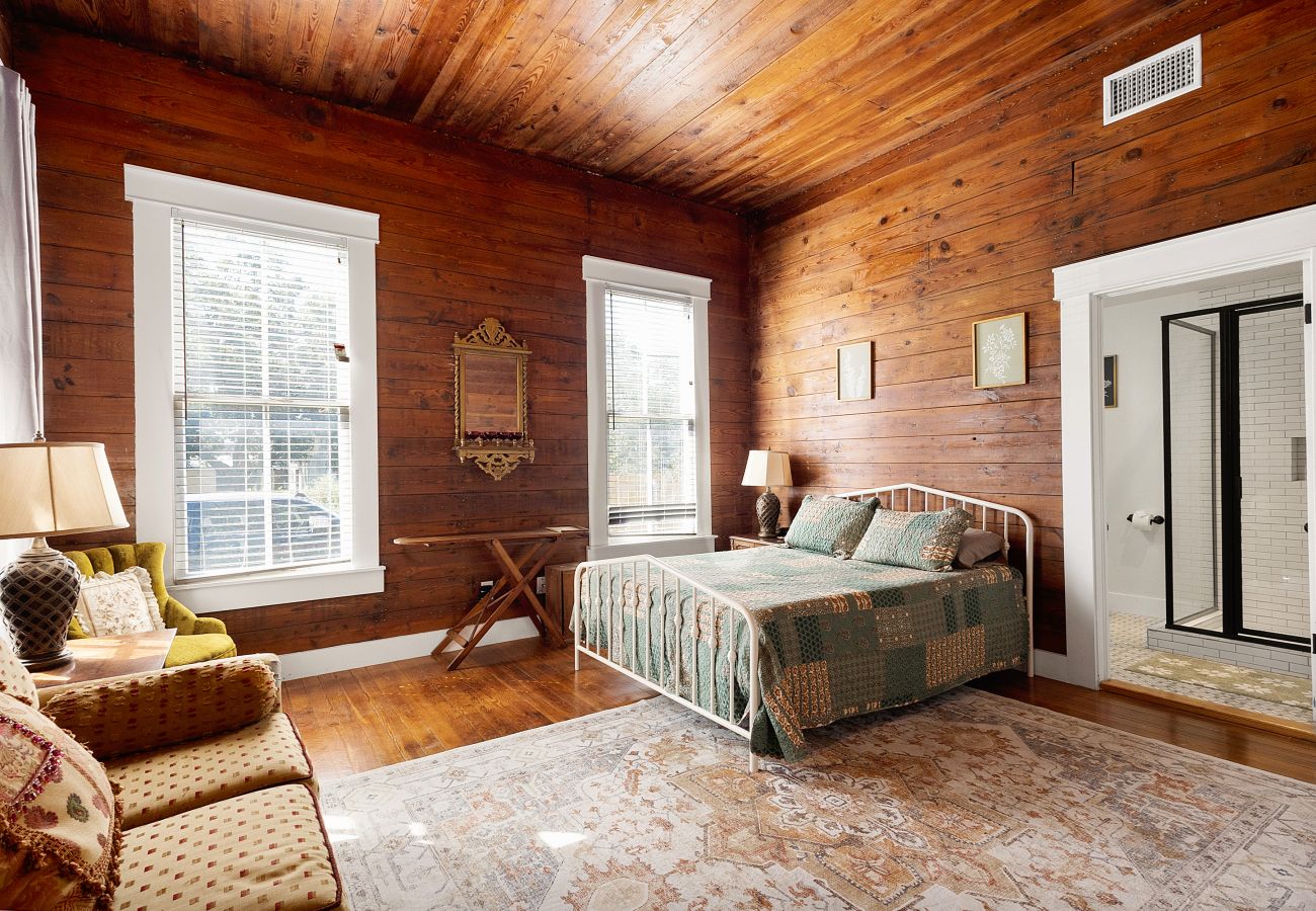 beautifully restored 4-bedroom, 4.5-bath home